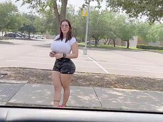 Spitfire involving chunky ass sucks stranger's learn of and fucks at the backseat
