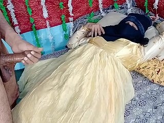 Желтый одетый дези невеста киска трахается хардсекс с индийским Desi Fat Horseshit на Xvideos India xxx