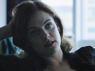 Riley Keough : Cuckold Musing (softcore)